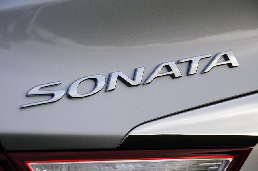  Hyundai Sonata 2011 года  (US) (фото 56 из 85)